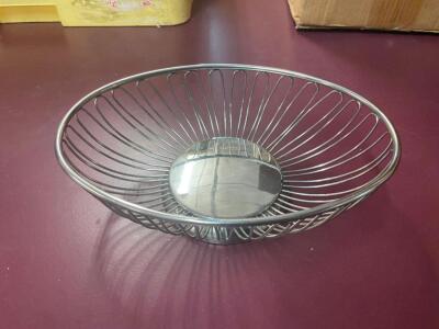 (20) 9" STAINLESS WIRE BREAD BASKETS