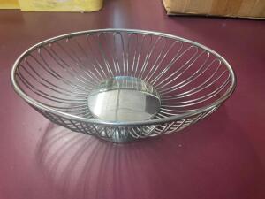 (20) 9" STAINLESS WIRE BREAD BASKETS