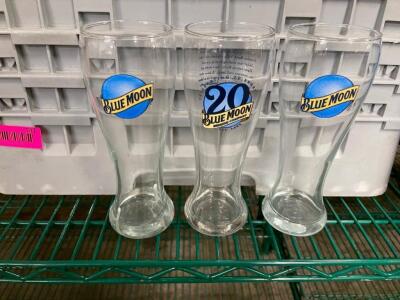 DESCRIPTION: (16) BLUE MOON LOGO PILSNER GLASSES SIZE: 16 OZ THIS LOT IS: SOLD BY THE PIECE QTY: 16