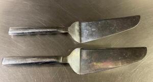 DESCRIPTION: (6) STAINLESS PIE SERVERS THIS LOT IS: SOLD BY THE PIECE QTY: 6