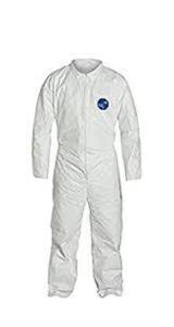 DESCRIPTION: (1) CASE OF (25) DISPOSABLE COVERALLS BRAND/MODEL: TYVEK #201 INFORMATION: WHITE RETAIL$: $53.00 EA SIZE: 5X QTY: 1