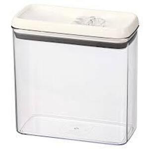 DESCRIPTION: (4) FLIP TITE RECTANGULAR CONTAINER BRAND/MODEL: BETTER HOMES AND GARDENS INFORMATION: CLEAR WITH WHITE LID RETAIL$: $20.00 EA SIZE: 11.5