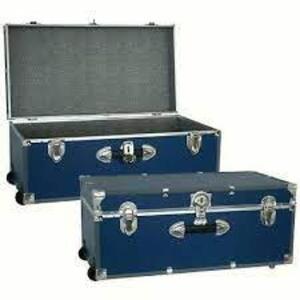 DESCRIPTION: (1) METAL TRUNK BRAND/MODEL: SEWARD #SWD6115-19 INFORMATION: BLUE RETAIL$: $150.00 EA SIZE: 30IN QTY: 1