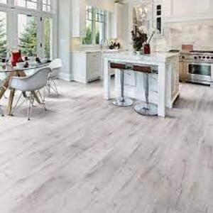 NAME: (160) SQ FT OF Textured Lone Tree 12 mm T x 7.48 in W x 47.72 in L Water Resistant Laminate Flooring