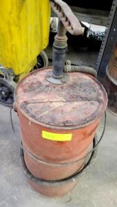 DESCRIPTION: ANTIQUE FIRE EXTINGUISHERS QTY: 1