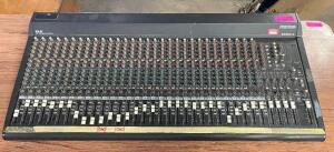 MACKIE 32 4 2 4-BUS MIXING CONSOLE