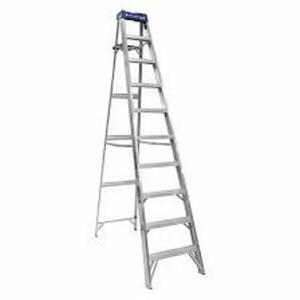 (1) ALUMINUM STEPLADDER