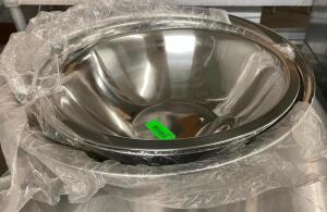 DESCRIPTION: (3) PIECE STAINLESS MIXING BOWL SET. THIS LOT IS: SOLD BY THE PIECE QTY: 3