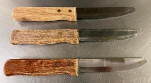 DESCRIPTION: (24) STEAK KNIFES W/ WOODEN HANDLES BRAND / MODEL: GAUCHO THIS LOT IS: SOLD BY THE PIECE QTY: 24