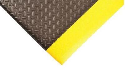 DESCRIPTION (1) PRO-SAFE ANTI-FATIGUE MATTING BRAND/MODEL 3956709034X15 ADDITIONAL INFORMATION BLACK & YELLOW/DIAMOND-PLATE/RETAILS AT $1,138.78 SIZE