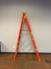 8' FIBERGLASS STEP LADDER - 3