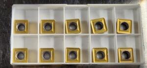 (10) SCET STYLE CARBIDE MILLING INSERTS