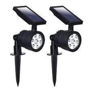 DESCRIPTION: (2) SOLAR POWERED SPOT LIGHTS BRAND/MODEL: SOLAR 2000 #Q29DJ0405-08 INFORMATION: BLACK RETAIL$: $20.00 EA SIZE: 200 LUMEN QTY: 2