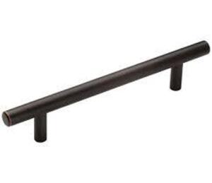 DESCRIPTION: (1) CAE OF APPROX (40) BRONZE BAR PULLS BRAND/MODEL: AMEROCK #BP13020RB INFORMATION: BRONZE SIZE: 3IN QTY: 1