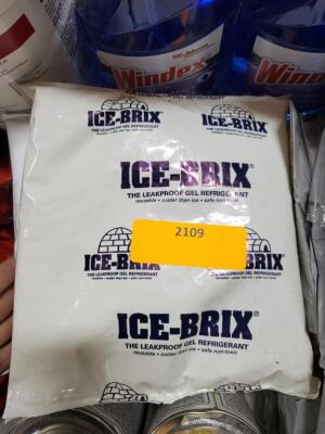 DESCRIPTION: (4) LEAK PROOF GEL REFRIGERANT ICE PACKS BRAND/MODEL: POLAR TECH ICE BRIX SIZE: 4X6 QTY: 4