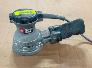 DESCRIPTION: 382 RANDOM ORBIT PALM SANDER BRAND/MODEL: PORTER-CABLE INFORMATION: TESTED AND WORKING QTY: 1