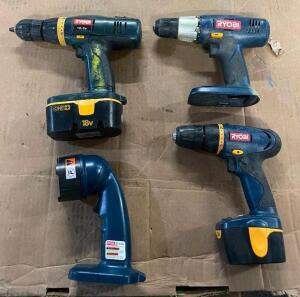 DESCRIPTION: (3) CORDLESS DRILLS AND CORDLESS FLASHLIGHT BRAND/MODEL: RYOBI INFORMATION: COULDN'T TEST - BATTERY DEAD QTY: 4