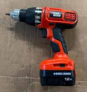 DESCRIPTION: 10MM CORDLESS DRILL BRAND/MODEL: BLACK+DECKER INFORMATION: TESTED AND WORKING QTY: 1