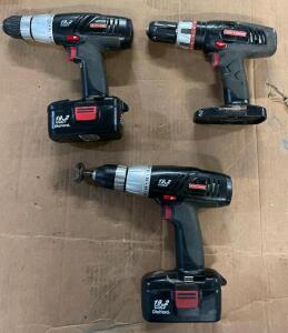 DESCRIPTION: (3) 19.2V 1/2" CORDLESS DRILLS BRAND/MODEL: CRAFTSMAN INFORMATION: COULDN'T TEST - BATTERY DEAD QTY: 3