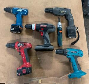 DESCRIPTION: (6) ASSORTED CORDLESS DRILLS AS SHOWN BRAND/MODEL: SEE PHOTOS QTY: 6