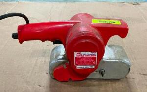 DESCRIPTION: 3" ELECTRIC BELT SANDER BRAND/MODEL: WEN INFORMATION: TESTED AND WORKING QTY: 1