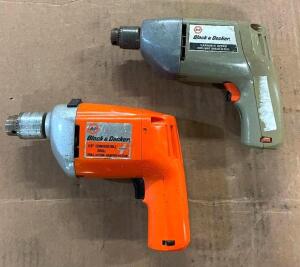 DESCRIPTION: (2) ELECTRIC DRILLS BRAND/MODEL: BLACK+DECKER QTY: 2