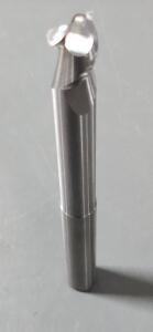 DESCRIPTION: (4) HIGH PERFORMANCE CARBIDE SQ. END MILL BRAND/MODEL: DATA FLUTE HSML20500 RETAIL$: 168.7 SIZE: 1/2" DIAM 3/4" LOC QTY: 4