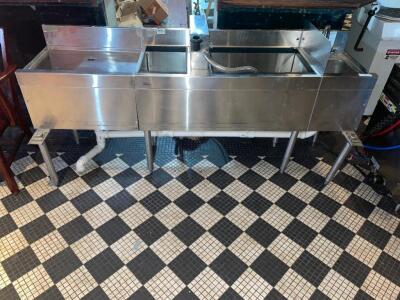 DESCRIPTION: 76" STAINLESS ICE KEEPER, DRY BOARD, AND HAND SINK. ADDITIONAL INFORMATION W/ SODA WAND SIZE 76" LOCATION: BAR QTY: 1