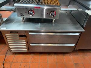 DESCRIPTION: TRAUSLEN 46" TWO DRAWER CHEFS BASE COOLER BRAND / MODEL: TRAULSEN ADDITIONAL INFORMATION 115 VOLT, 1 PHASE. IN WORKING ORDER SIZE 46" LOC