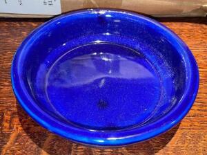 DESCRIPTION: (24) 6.5" BLUE CERAMIC PLATES SIZE 6.5" LOCATION: BAR THIS LOT IS: SOLD BY THE PIECE QTY: 24