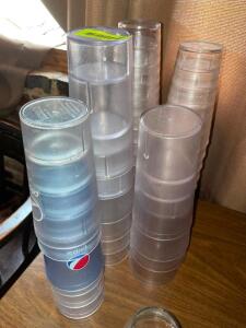 (1) LOT OF ASSORTED PLASTIC TUMBLERS.