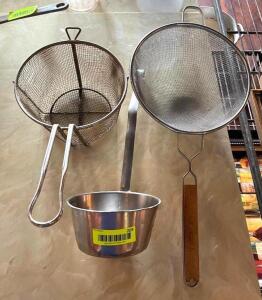 DESCRIPTION: FRY BASKET, SIFTING SCREEN, 1 CUP LADLE QTY: 3