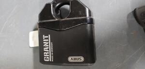 DESCRIPTION (1) ABUS GRANIT CLASS 5 PADLOCK BRAND/MODEL 12320 ADDITIONAL INFORMATION RETAIL $ 190.00 THIS LOT IS ONE MONEY QTY 1