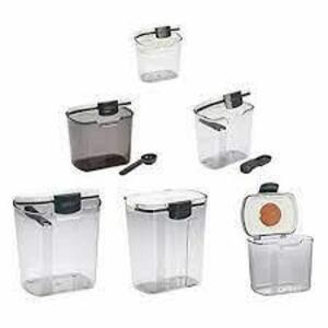 DESCRIPTION: (1) BAKERS STORAGE SET BRAND/MODEL: PROKEEPERS INFORMATION: CLEAR RETAIL$: $70.00 EA SIZE: 6 PIECE QTY: 1