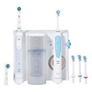 DESCRIPTION: (1) PROFESSIONAL DENTAL CENTER BRAND/MODEL: ORAL B 2 IN 1 INFORMATION: WHITE RETAIL$: $218.99 EA QTY: 1