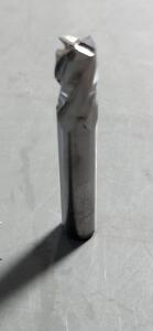 DESCRIPTION: (2) SOLID CARBIDE SQ END MILL BRAND/MODEL: HERTEL 88245899 RETAIL$: $ 20.59 EA SIZE: 5/16" DIA 1/2" LOC QTY: 2