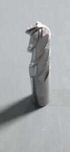 DESCRIPTION: (2) HSS SQ END MILL BRAND/MODEL: HERTEL 41115353 RETAIL$: 61.38 SIZE: 1/2" DIA 1-1/2" LOC QTY: 2