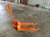 KING 5500LB CAPACITY PALLET JACK - 2