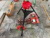 RIDGID PORTABLE TRISTAND CHAIN VICE W/ LT6-900A LEVEL TRANSIT & ASSORTED PIPE THREADING TOOLS - 4