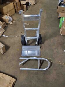 DESCRIPTION: (1) HAND TRUCK BRAND/MODEL: MODERN MATERIAL HANDLING MAGCOA RETAIL$: $243.55 EA QTY: 1