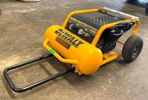 DEWALT 4.5 GALLON PORTABLE ELECTRIC AIR COMPRESSOR