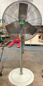 30" INDUSTRIAL PEDESTAL FAN