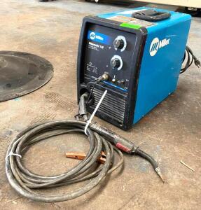 MILLER MILLERMATIC 140 MIG WELDER W/ AUTO-SET