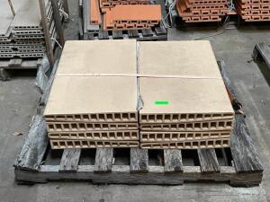 PALLET OF ASSORTED TERRACOTTA ACCENT PIECES