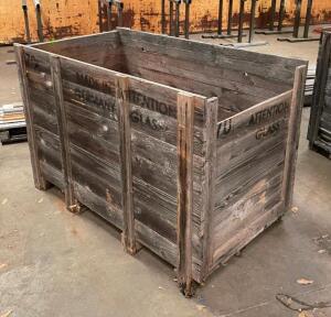 PALLET OF ASSORTED TERRACOTTA ACCENT PIECES