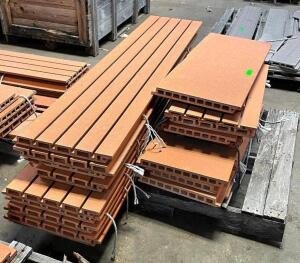 PALLET OF ASSORTED TERRACOTTA ACCENT PIECES
