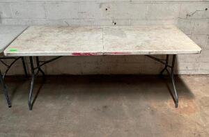 5 FT. FOLDING TABLE