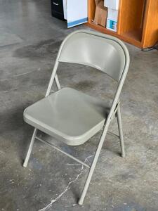 (4) - FOLDING CHAIRS