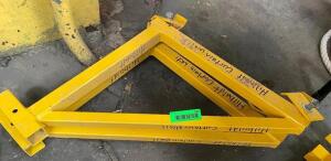 (2) EXPANDABLE SADDLE SIDE BRACKETS FOR BAKERS SCAFFOLDING