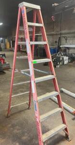 12' STEP LADDER